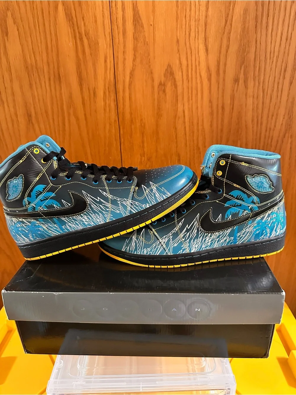 Air Jordan 1 Retro High Doenbecher Mr. Boober Mens Size 12